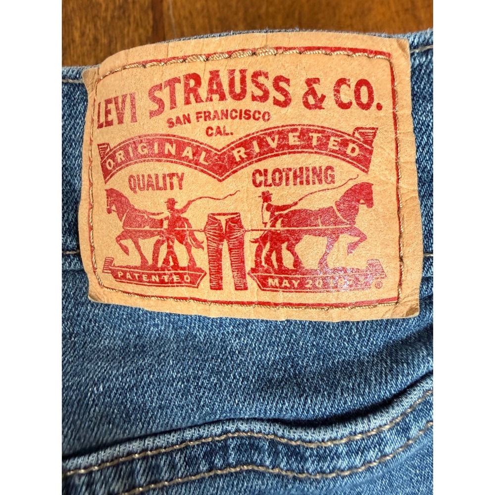 Levi's Shorts Womens 29 Blue Denim Distressed 29965-0044 - Picture 3 of 10